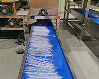 方便粉絲為何能成為網(wǎng)紅食品？方便粉絲生產線工藝流程是什么？